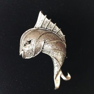 J.J. Vintage Silver Tone Fish Koi Pin Brooch Cruise Nautical Beach Vacation